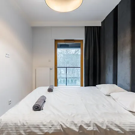 Apartmate- Oldtown Sienna Grobla Comfy Sauna & Free Gym Апартаменты Гданьск