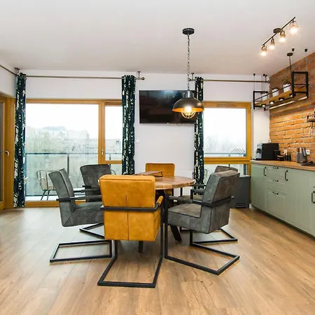 Apartment Apartmate- Oldtown Sienna Grobla Comfy Sauna & Free Gym