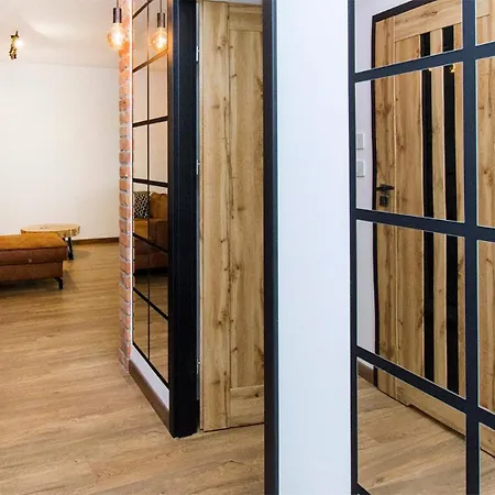 Apartmate- Oldtown Sienna Grobla Comfy Sauna & Free Gym